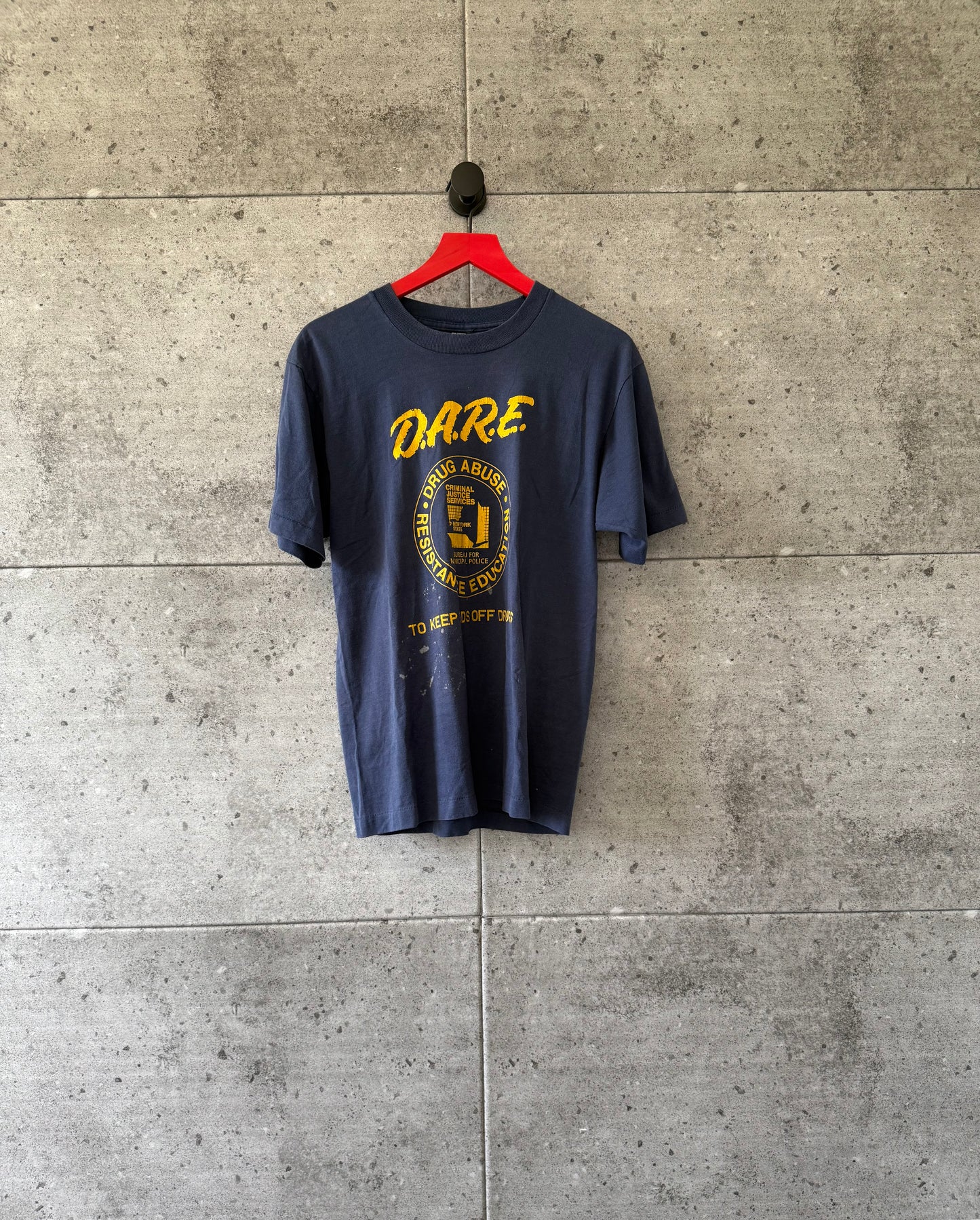 Vintage DARE t shirt