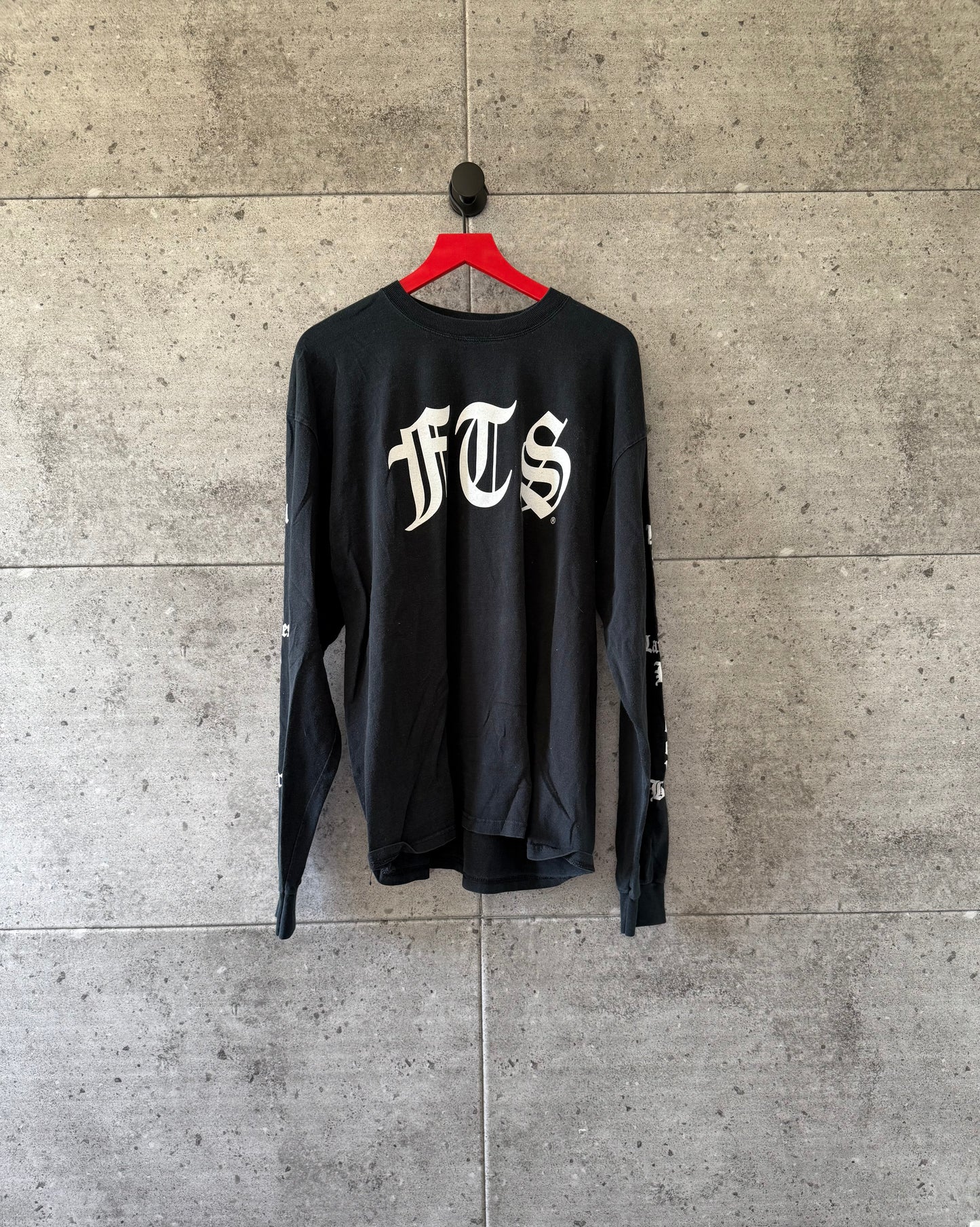 Vintage skull longsleeve t shirt