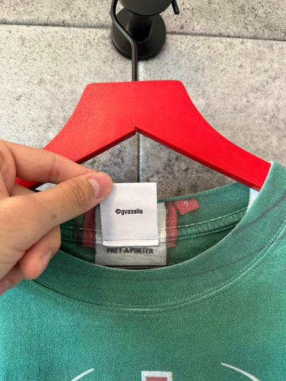 Vetements hug me t shirt