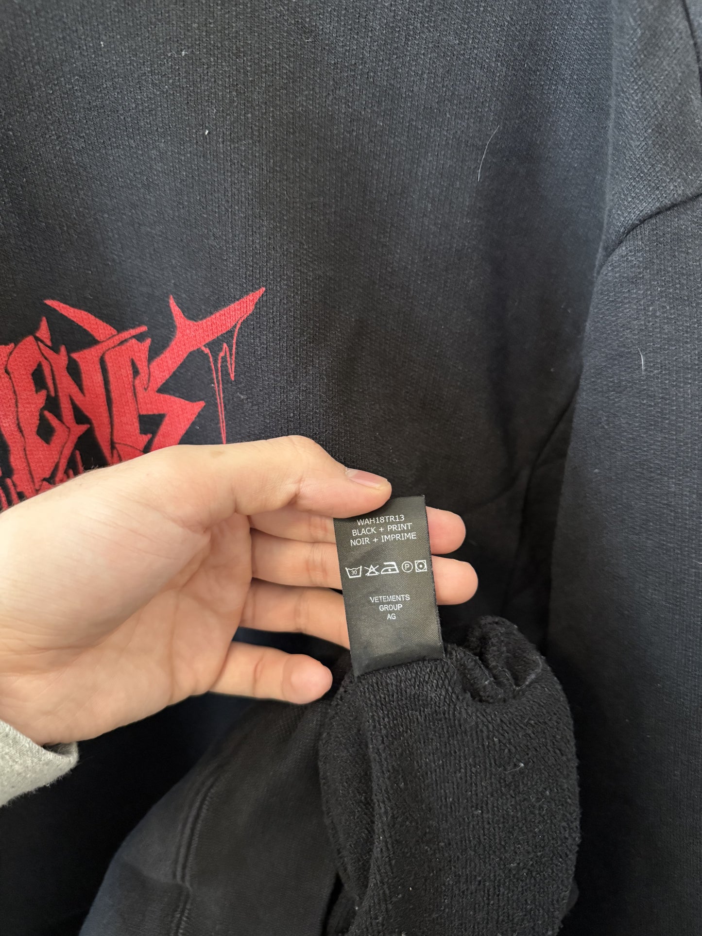 Vetements metal tour hoodie